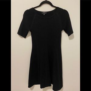 Aritiza Black Babaton Shortsleeved Dress